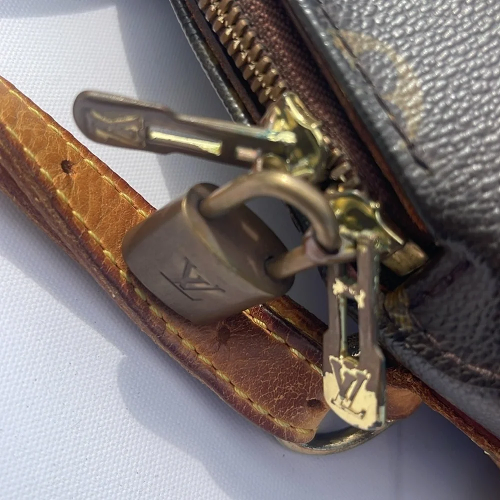 LOUIS VUITTON Monogram Ellipse Sac A Dos Shoulder Bag backpack